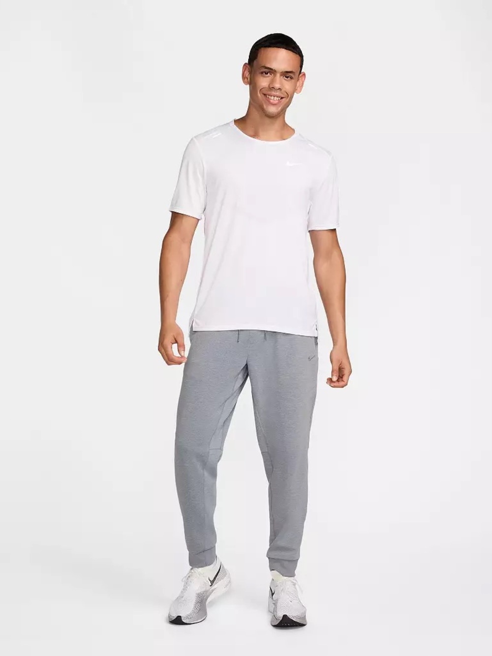 Nike Men's Dri-FIT Primary Fleece UV Joggers
Excellent condition
